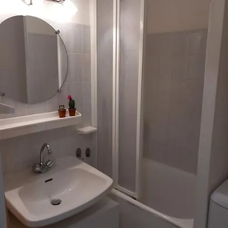 Apartman En - *